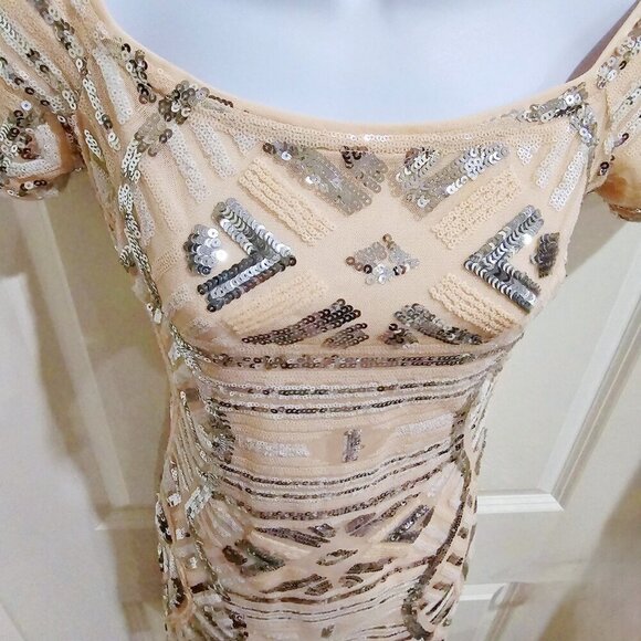 Forever 21 ✦ Sequin Bodycon Dress ✦ Off-Shoulder Peach & Silver Size S NWOT - Picture 4 of 16
